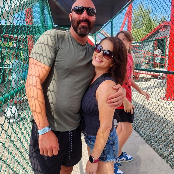 Meet your Posher, Danielle - Picture 3 of 4